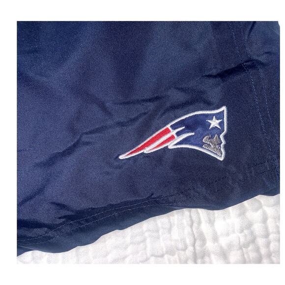 NFL Men's New England Patriots Swim‎ Trunks Size L - Picture 4 of 10